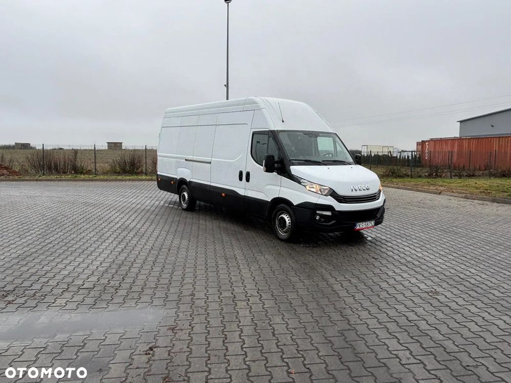 Iveco 35S17