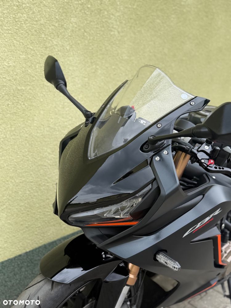 Honda CBR - 28