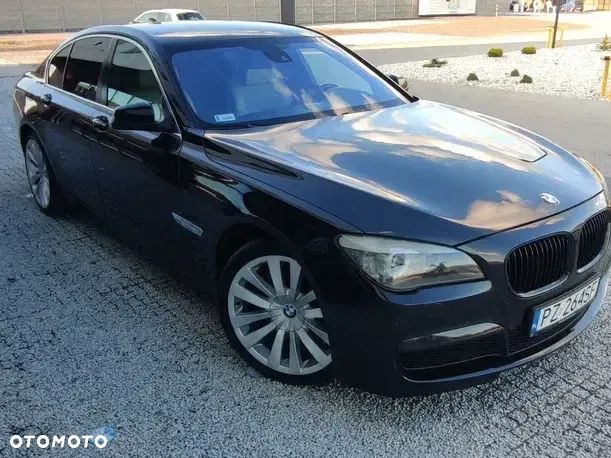 BMW Seria 7 750i - 2