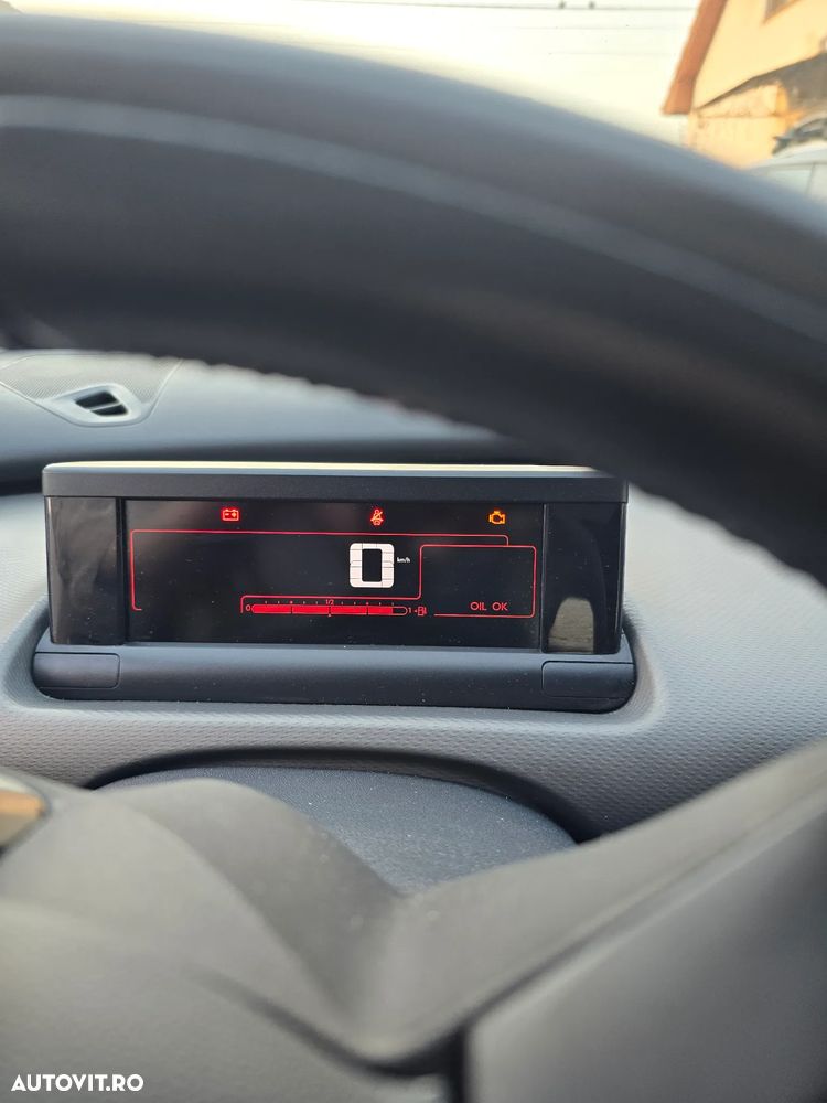 Citroën C4 Cactus 1.2 PureTech S&S BVM Shine - 8