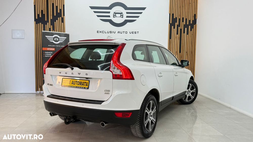 Volvo XC 60 D5 AWD Aut. Summum - 4