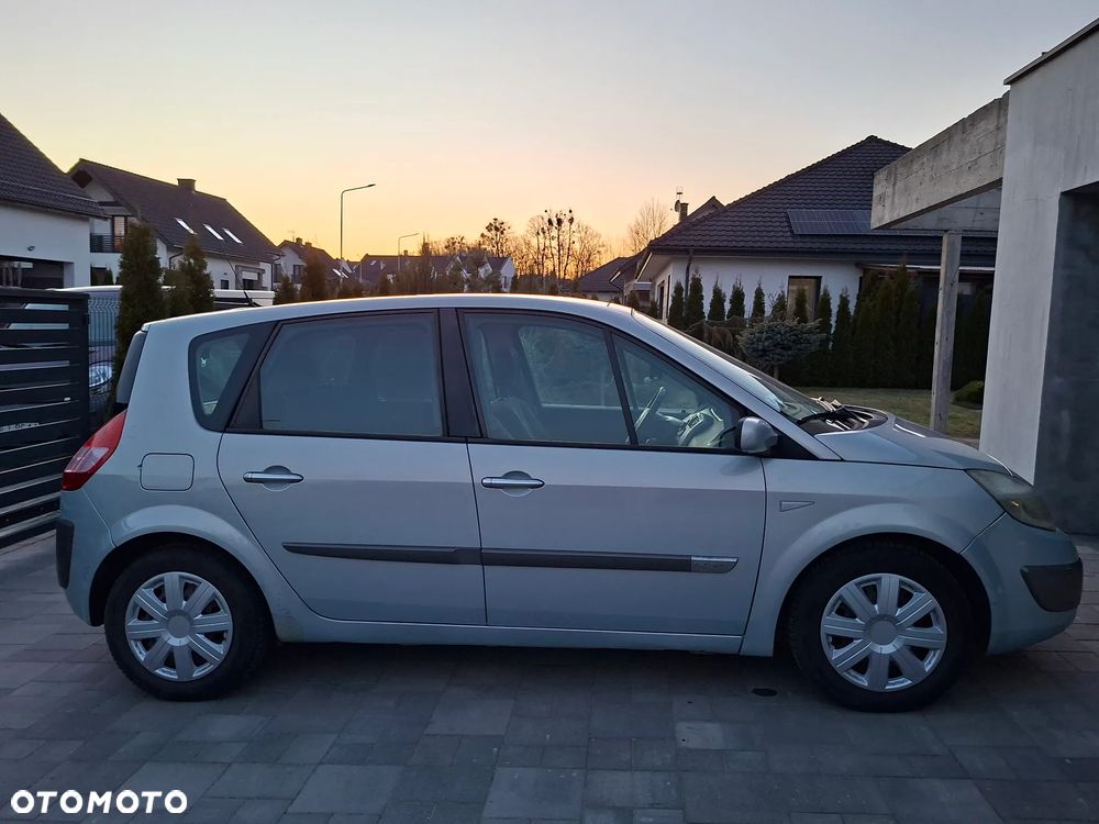 Renault Scenic - 4