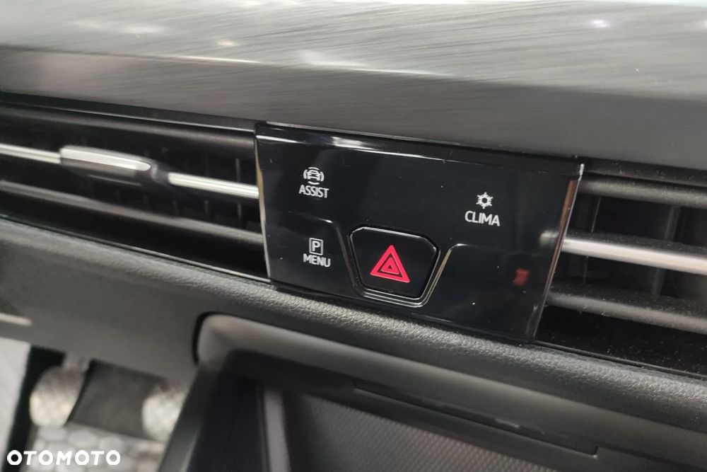 Volkswagen Golf VIII 2.0 TDI Style - 27