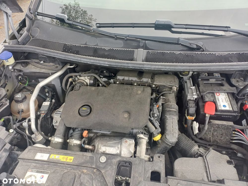 Peugeot 5008 1.5 BlueHDI Active S&S EAT8 - 10