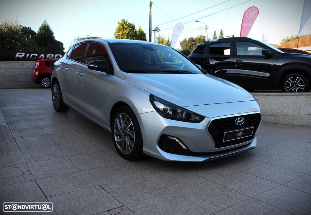 Hyundai i30 Fastback 1.0 T-GDI Style - 3
