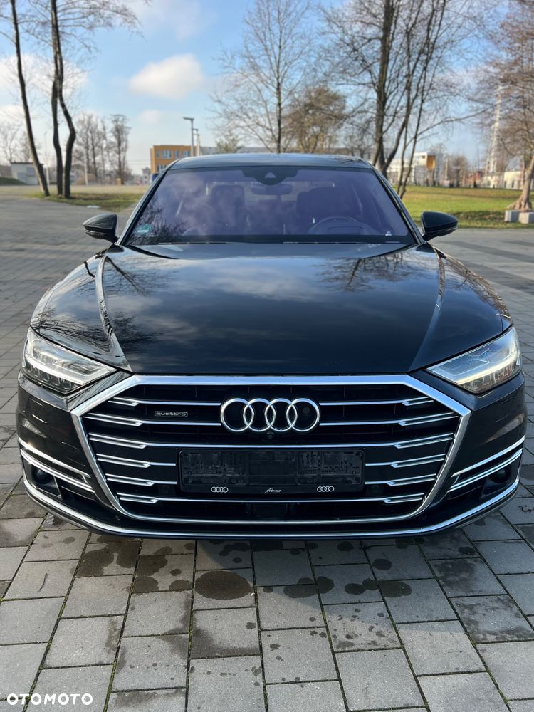 Audi A8 - 4
