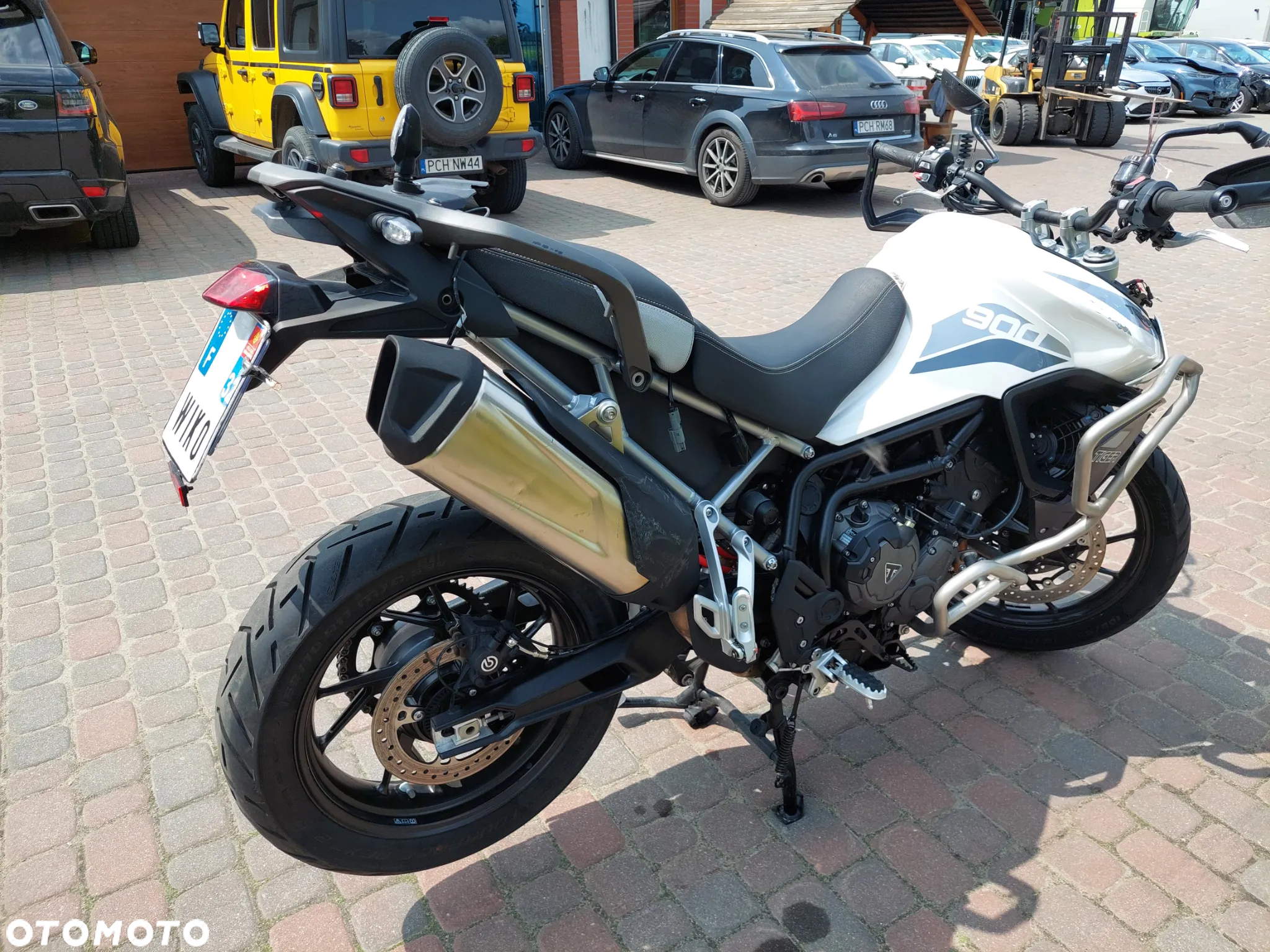 Triumph Tiger - 8