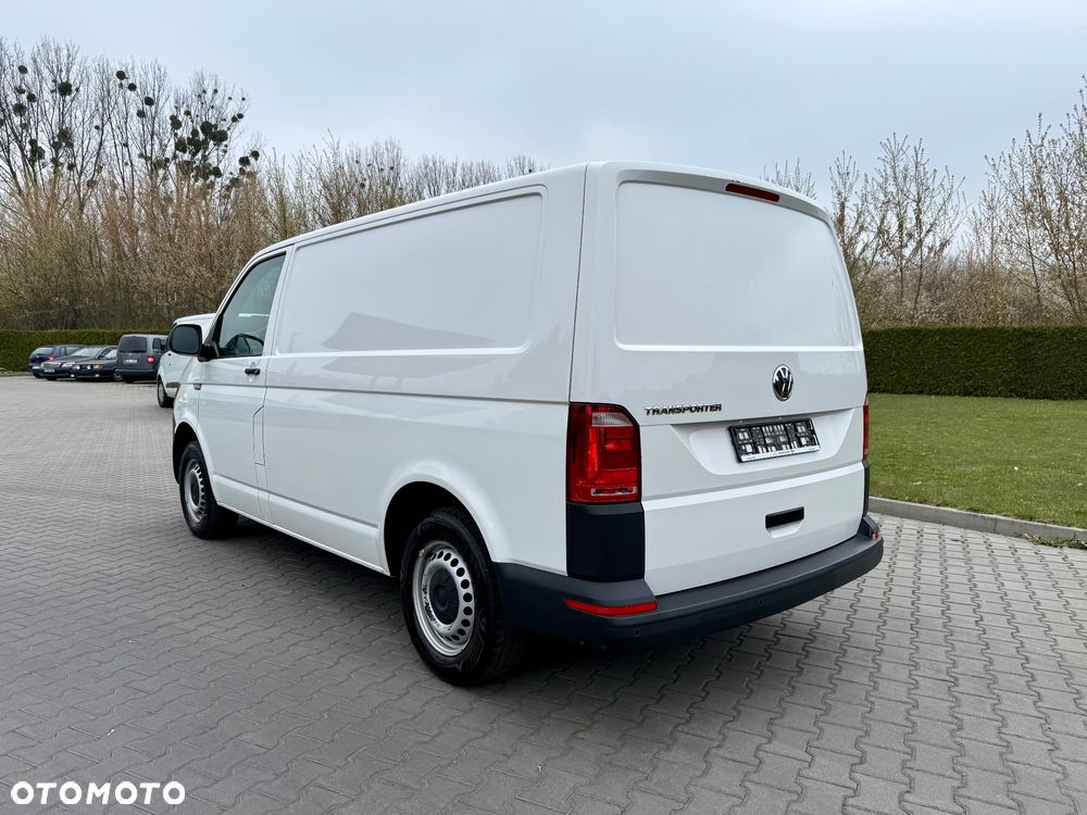 Volkswagen Transporter - 4