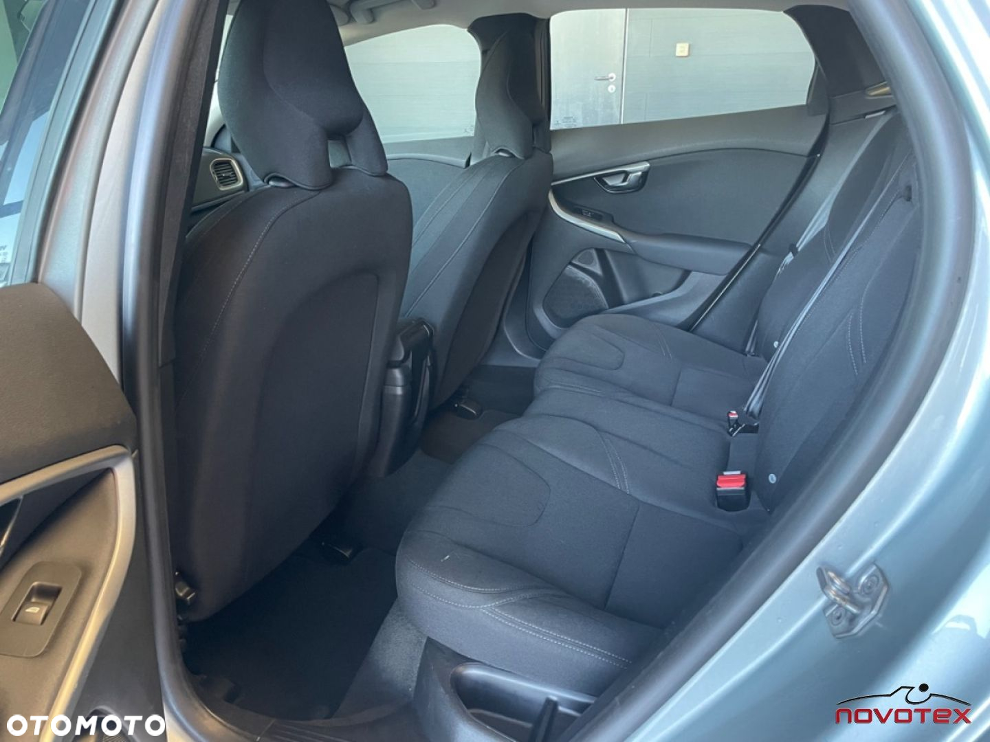 Volvo V40 D3 Summum - 17