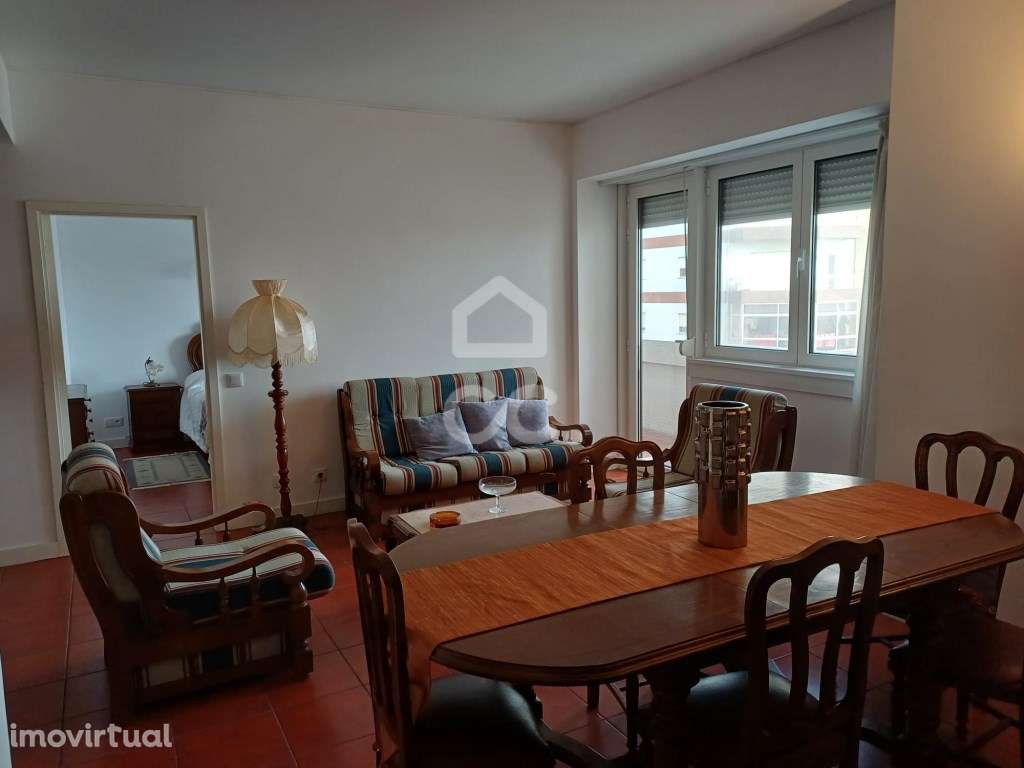 Apartamento T2, na 1ª linha de mar - Grande imagem: 2/11