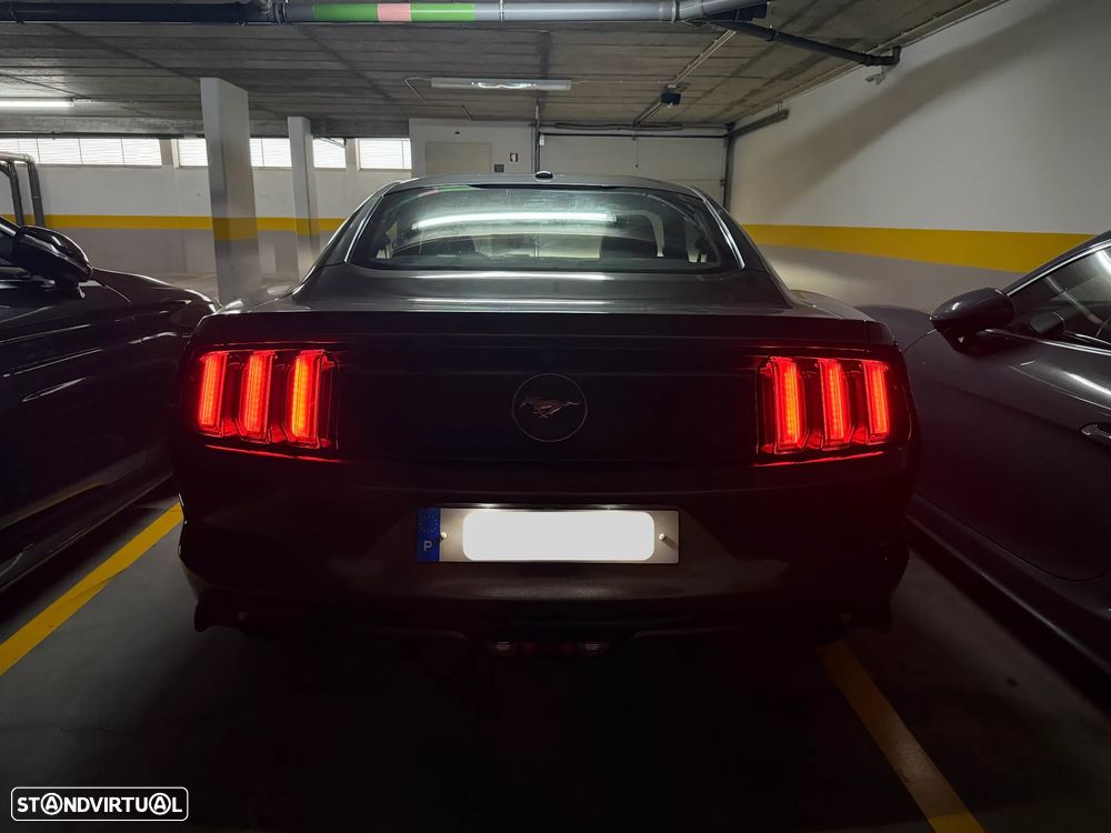 Ford Mustang 2.3 Eco Boost - 13