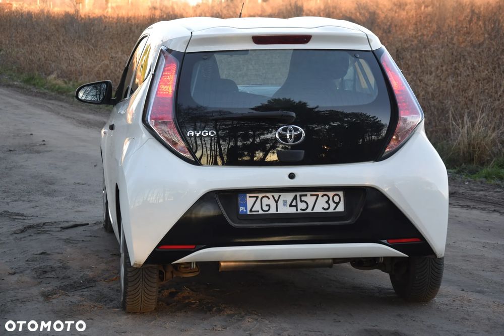 Toyota Aygo x - 5