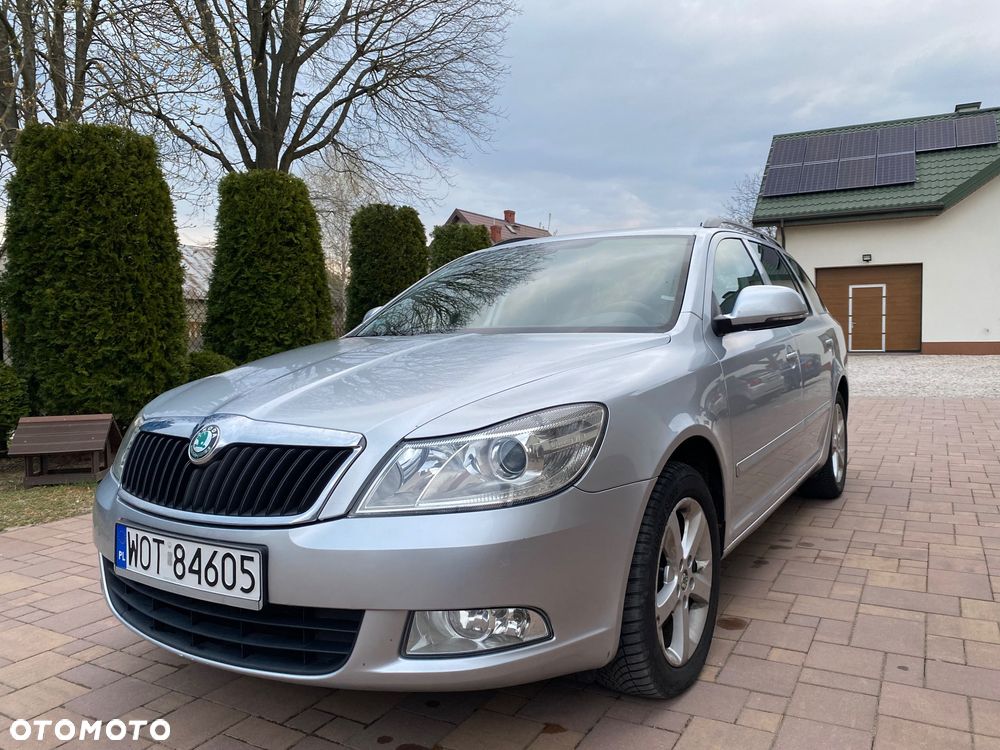 Skoda Octavia 2.0 TDI Ambiente DSG - 4