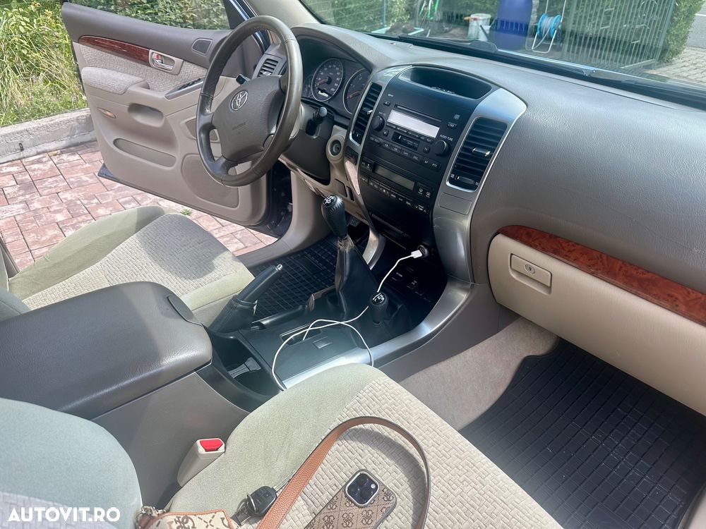 Toyota Land Cruiser D-4D - 8