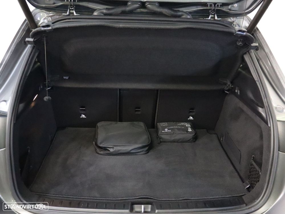 Mercedes-Benz EQA 300 4Matic AMG Line - 25