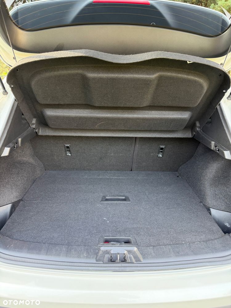 Nissan Qashqai 1.6 DIG-T N-Connecta - 18