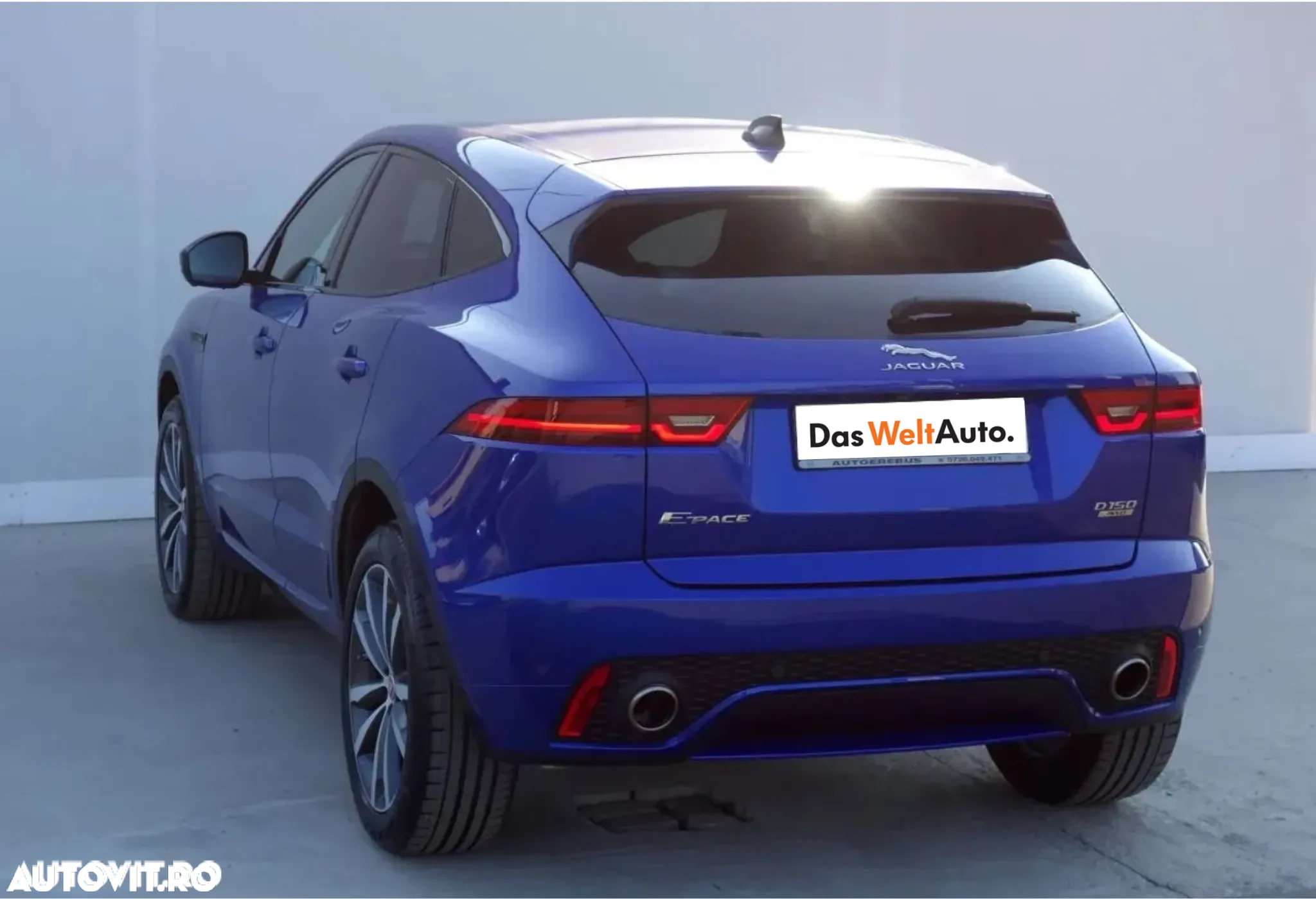 Jaguar E-Pace D150 AWD Aut. R-Dynamic - 12