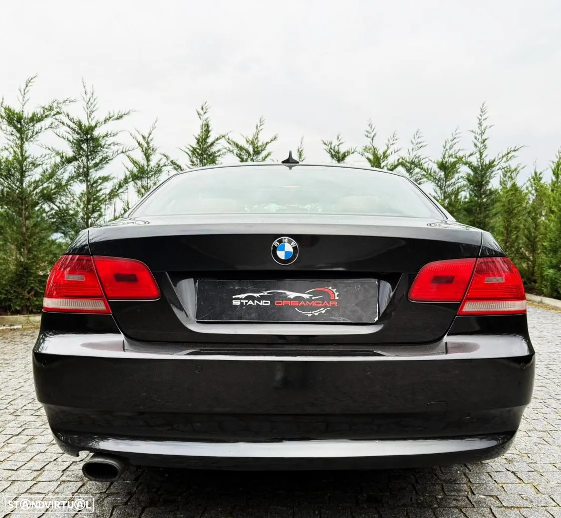 BMW 320 d Coupe - 8