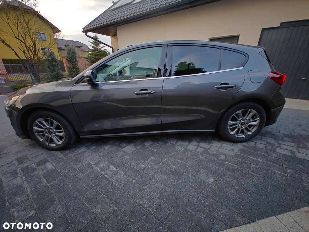 Ford Focus 1.0 EcoBoost STart-Stopp-System TITANIUM - 4