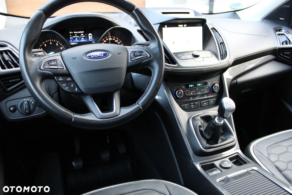 Ford Kuga 1.5 EcoBoost 2x4 Vignale - 18