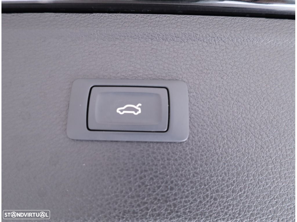 Audi Q5 35 TDI Advanced S tronic - 27