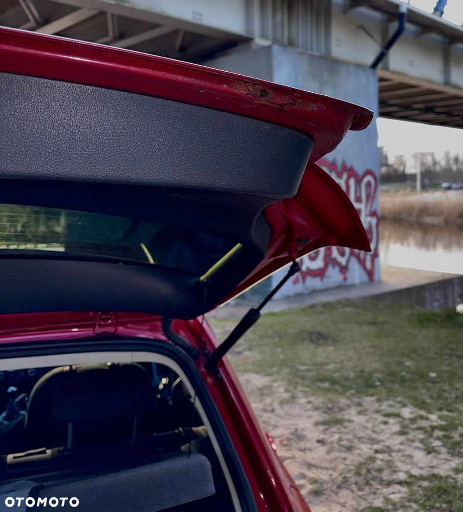 Volkswagen Golf - 23