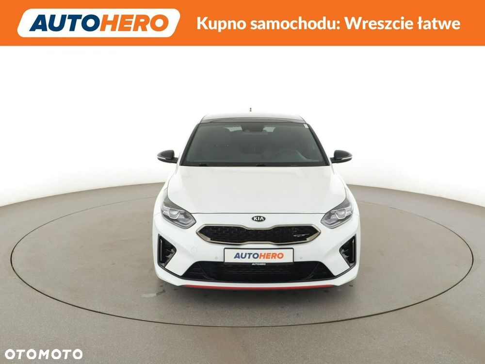 Kia ProCeed 1.6 T-GDI GT DCT - 11