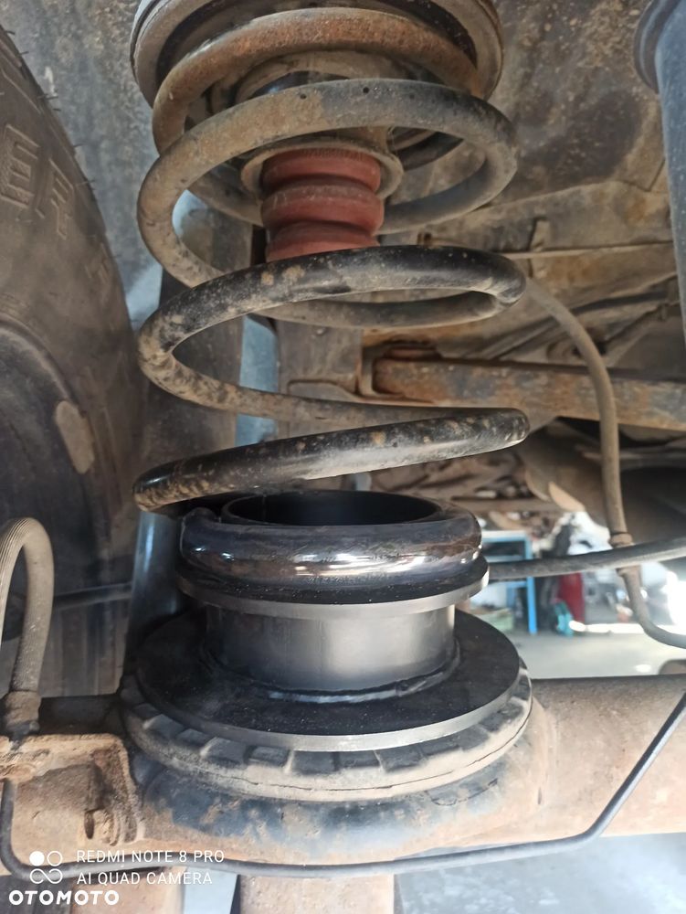 Jeep Cherokee - 13
