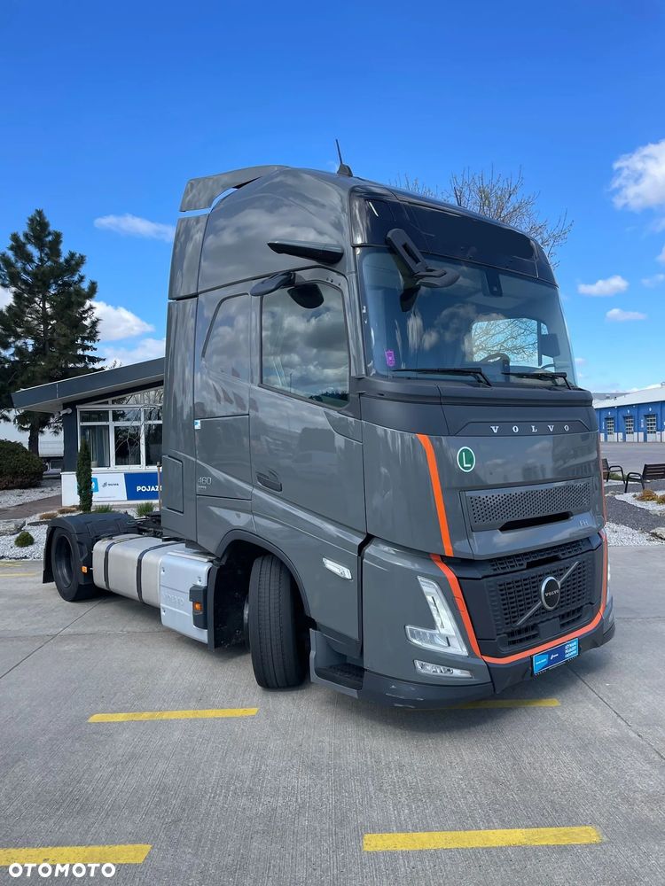 Volvo FH4 AERO 4x2 460 KM GLOBETROTTER XL LOW DECK - 1