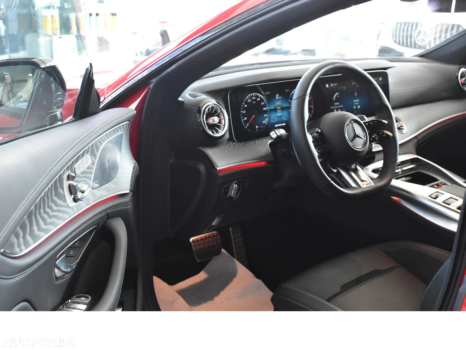 Mercedes-Benz AMG GT 53 4MATIC+ - 14