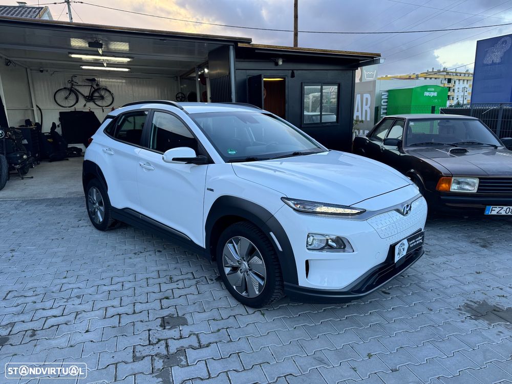 Hyundai Kauai 64 kWh Premium+P.Premium - 24