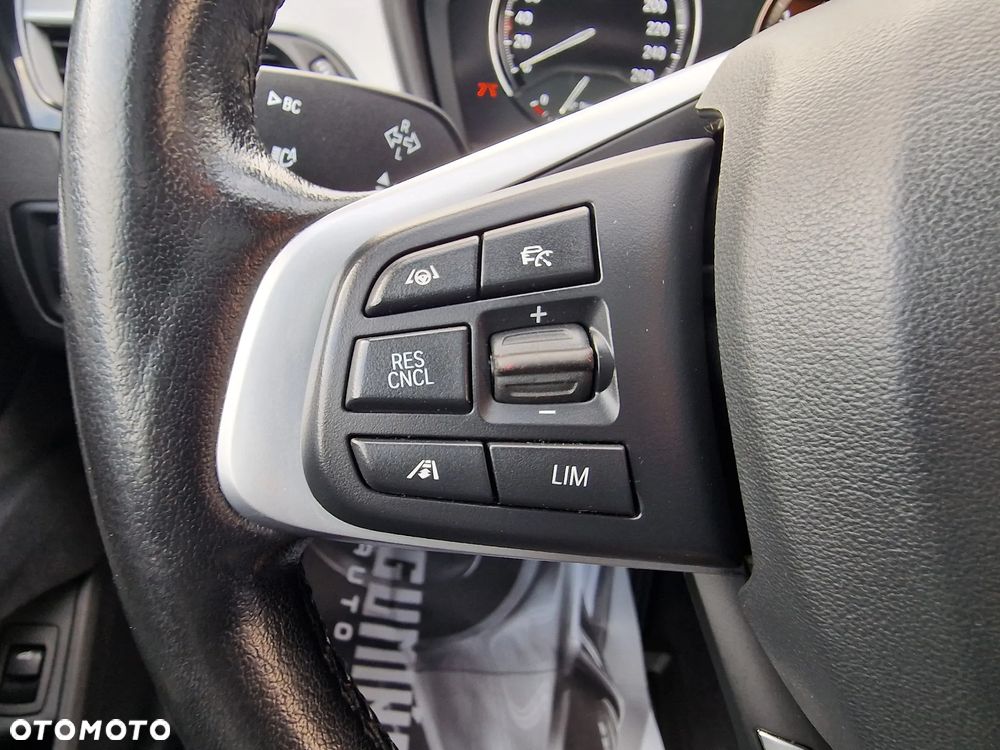 BMW X1 sDrive18d Sport Line sport - 35