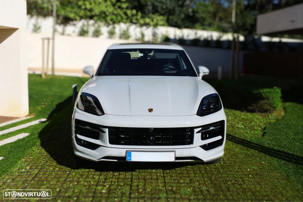 Porsche Cayenne S E-Hybrid - 3