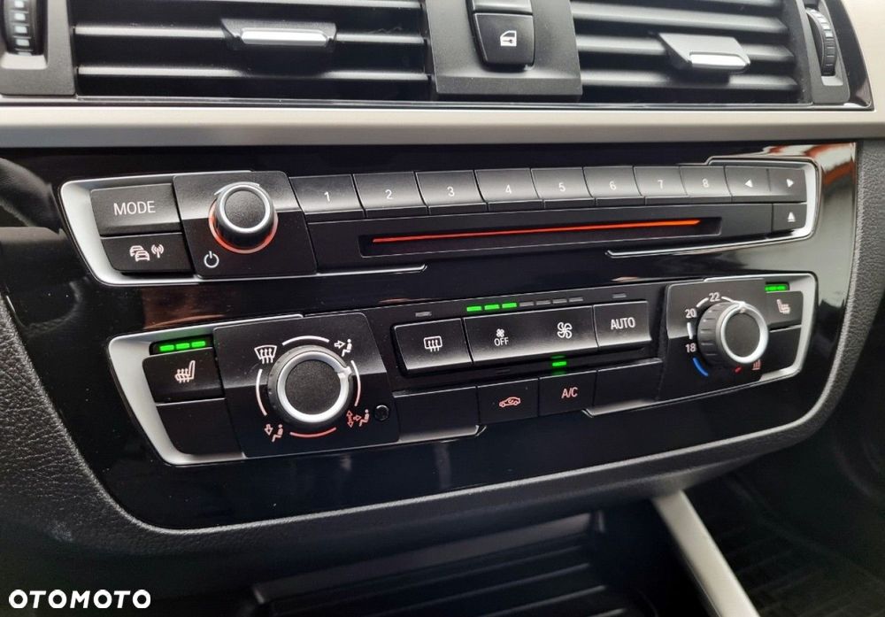 BMW Seria 1 - 33