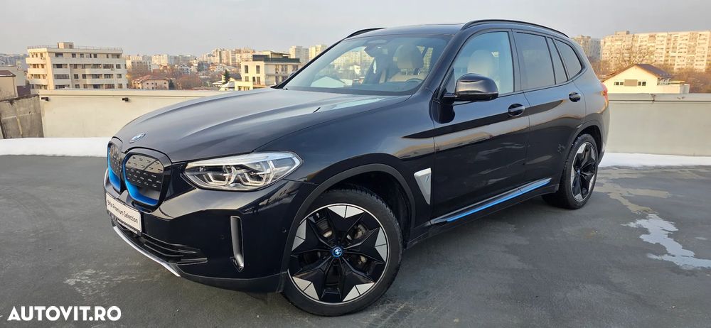 BMW iX3 - 1