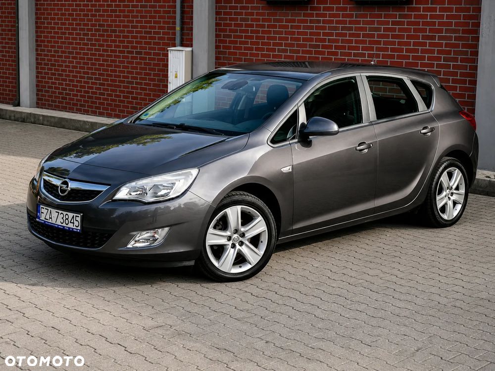 Opel Astra 1.4 T Cosmo - 16