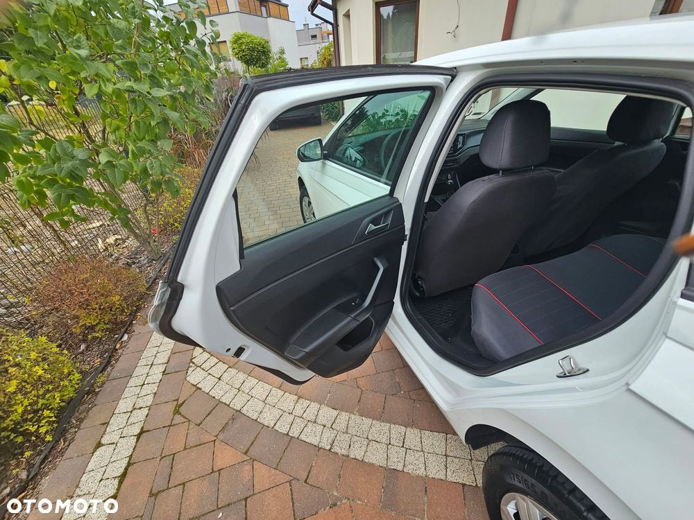 Volkswagen Polo - 8