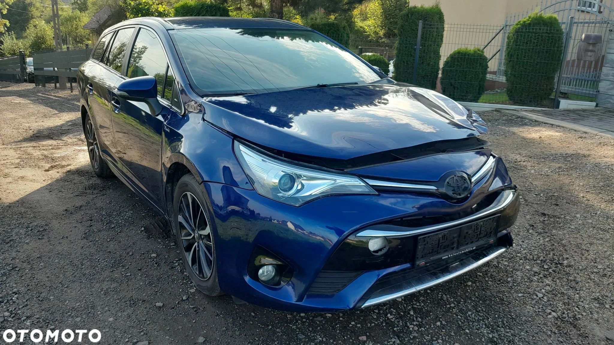 Toyota Avensis - 1
