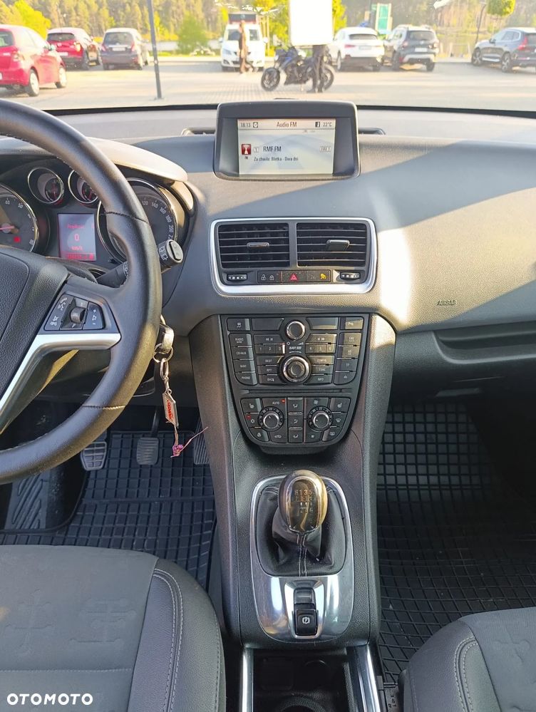 Opel Meriva - 12