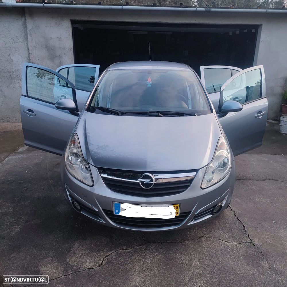 Opel Corsa 1.2 Cosmo - 1