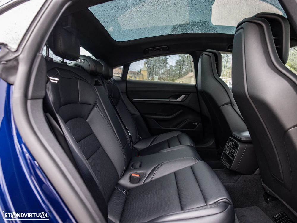 Porsche Taycan 4S - 30