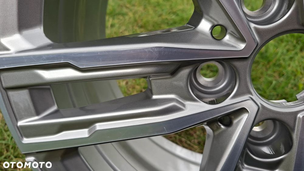 Felga Aluminiowa 17 BMW 1 F40 2 F44 5x112 ET 54 Styling 550M 8053523 - 2