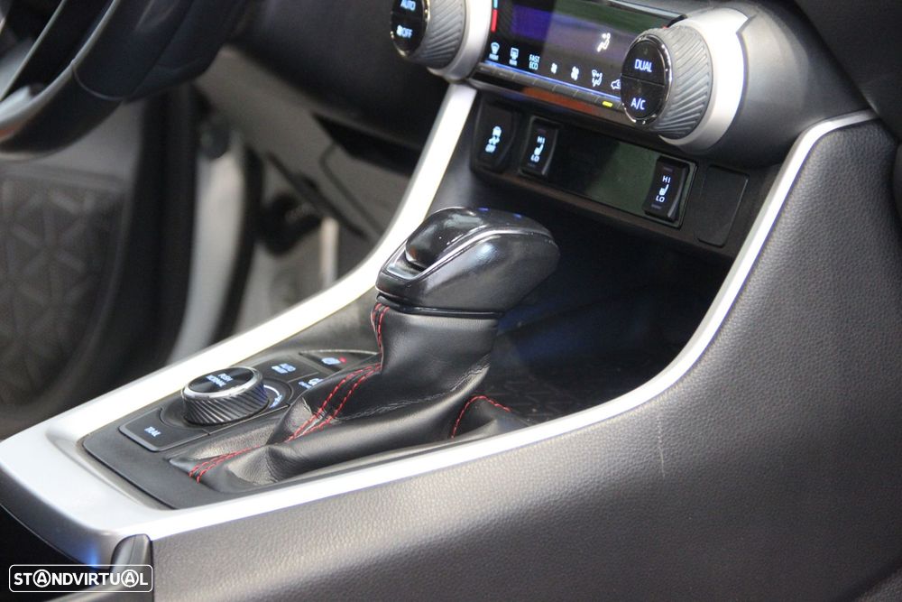 Toyota RAV4 2.5 Plug-in Hybrid Luxury - 17