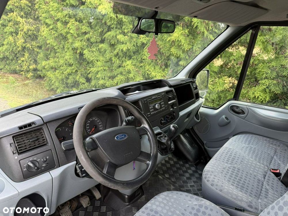 Ford Transit - 10
