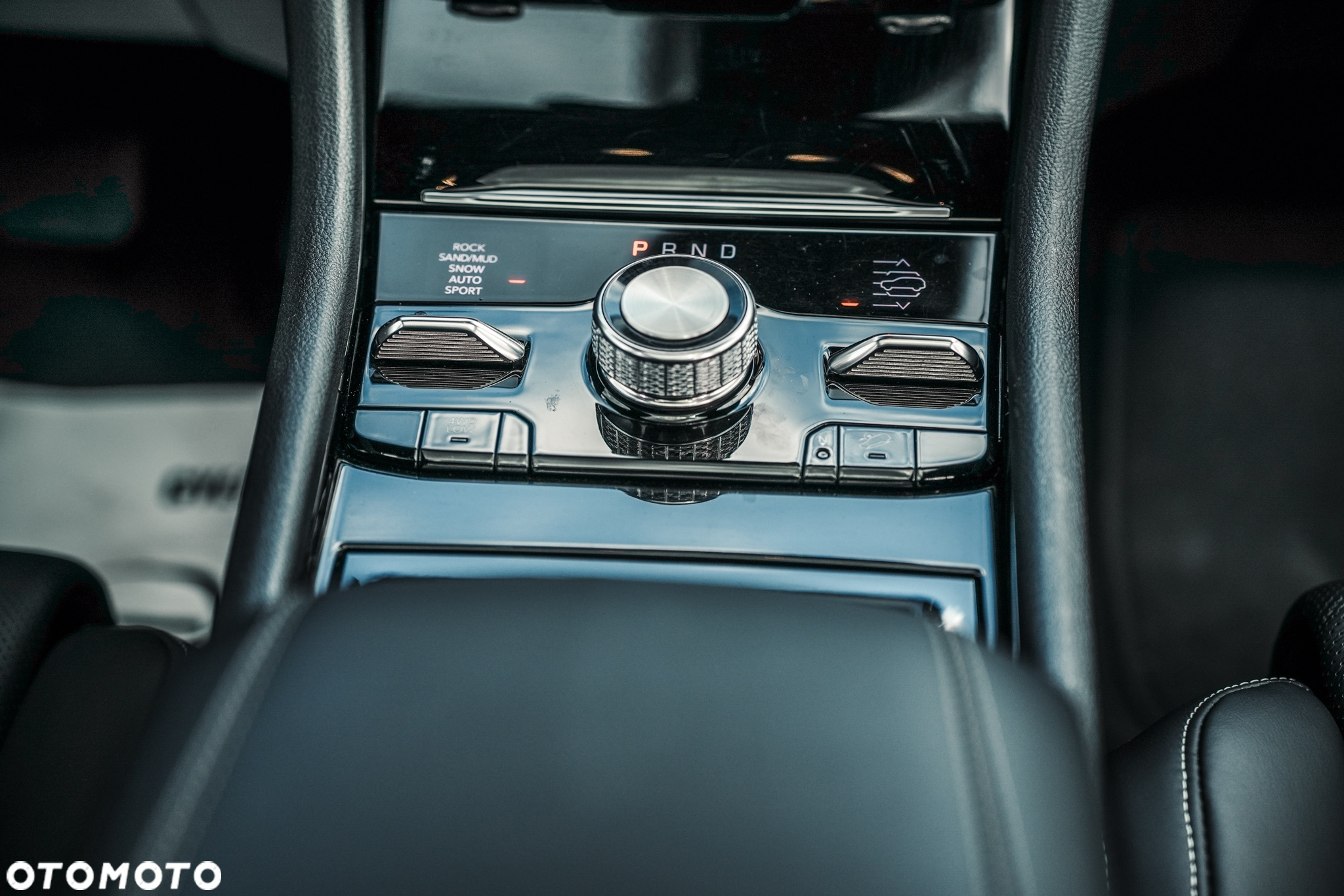 Jeep Grand Cherokee - 13