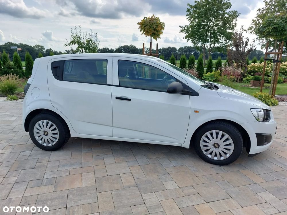 Chevrolet Aveo - 22
