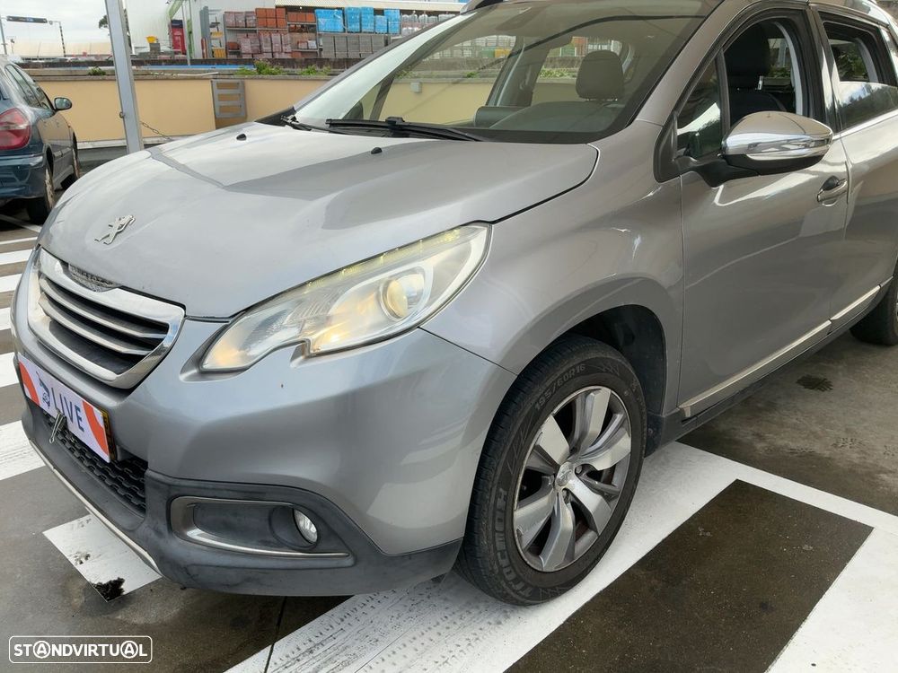 Peugeot 2008 1.2 VTi Allure - 26