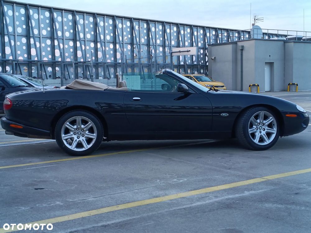 Jaguar XK8 - 4