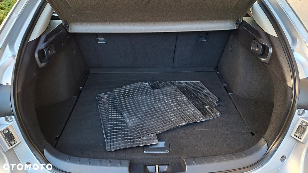 Mitsubishi Lancer 1.5 - 10