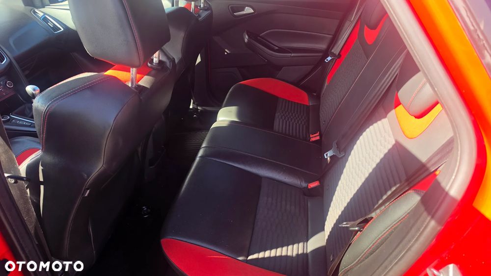 Ford Focus 2.0 TDCi ST-2 - 7